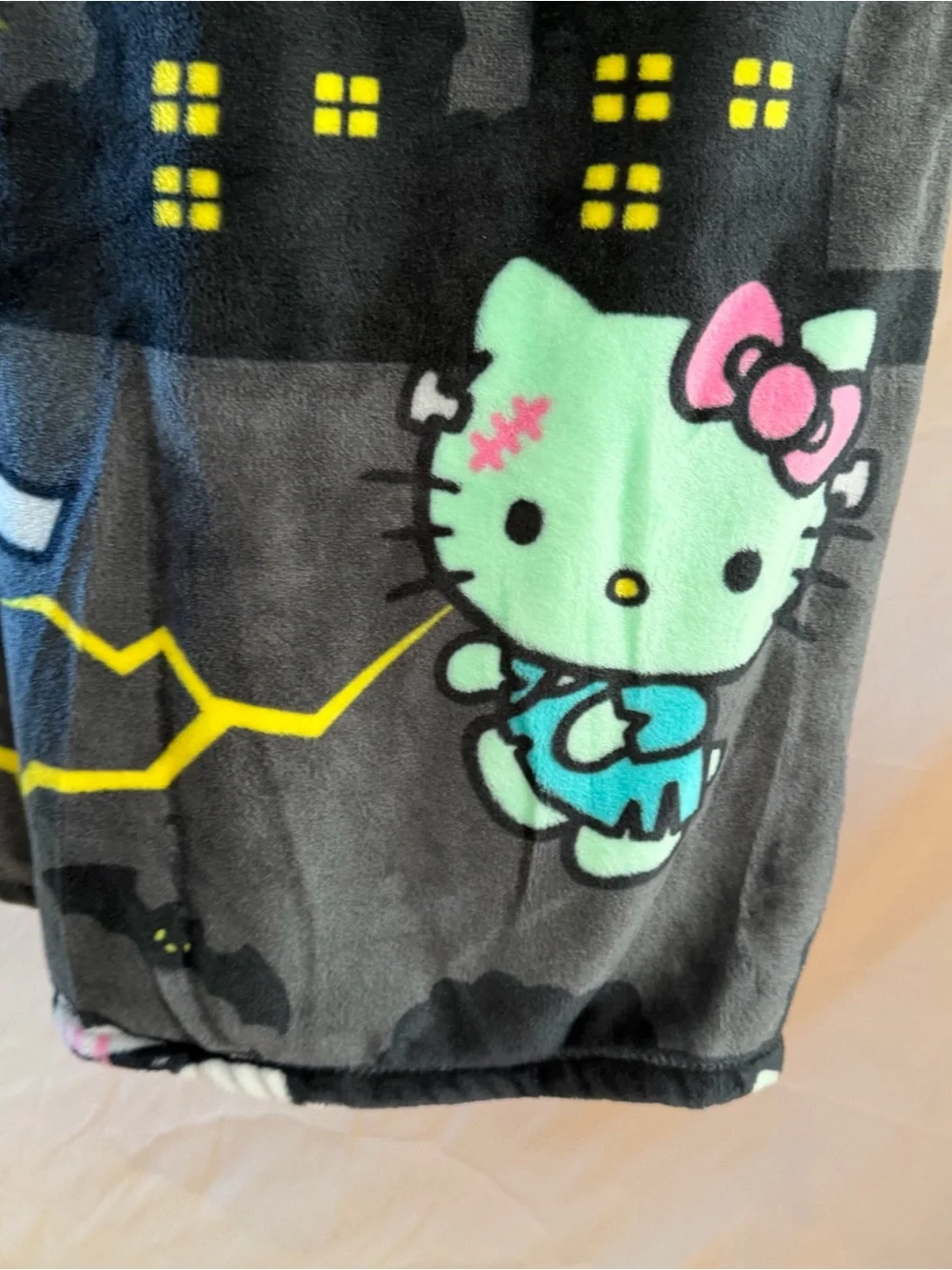 Hello Kitty Frankenstein bat mummy throw blanket Halloween 50x70 NWT